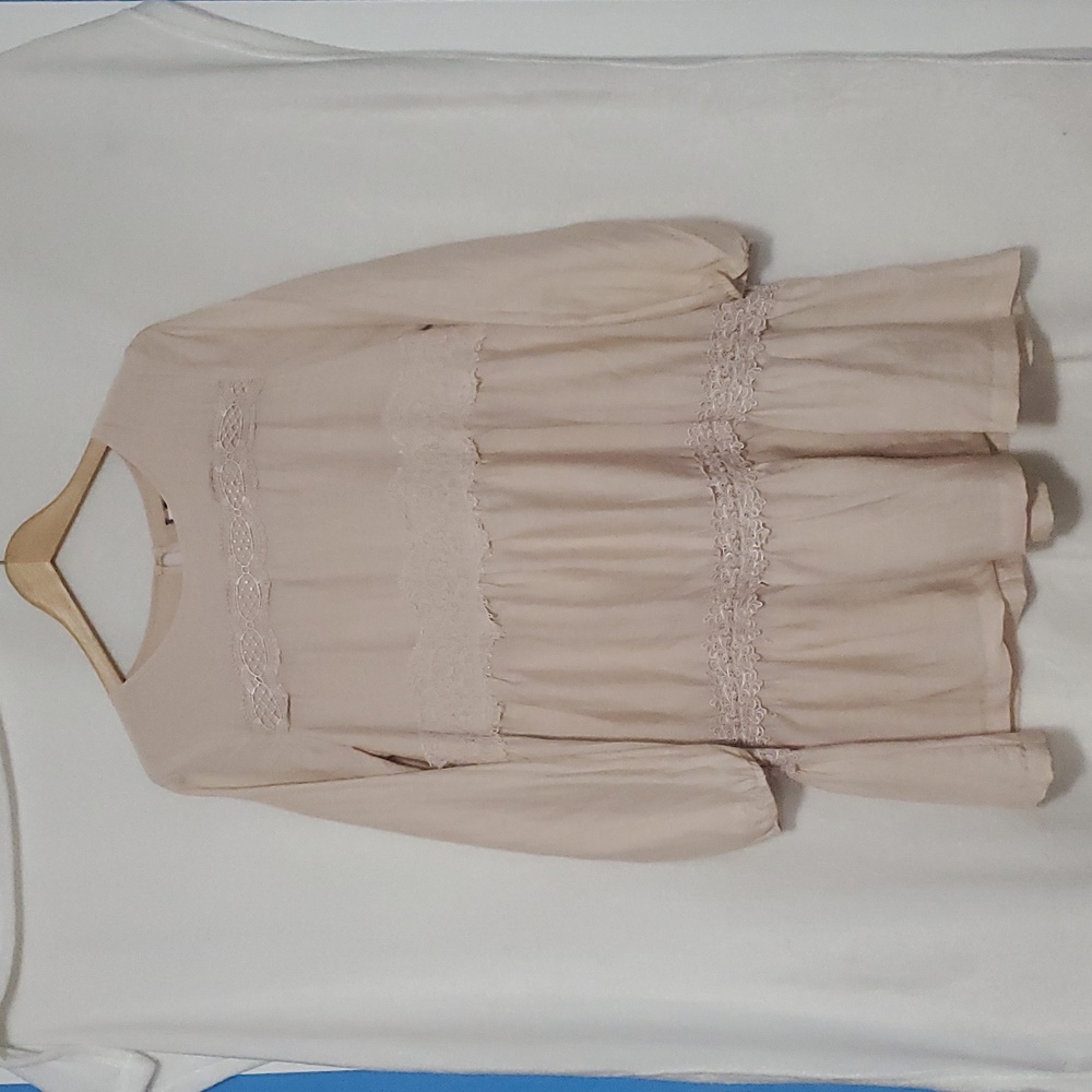 Eri + Ali Boho Lace Accent Trim, Back Keyhole 1 Button Closure Dress Size S